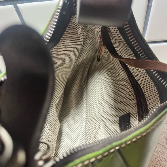 Dooney & Bourke Croc Embossed Hobo. Green!! Gorgeous . VGC  Excellent Condition - Picture 8 of 15